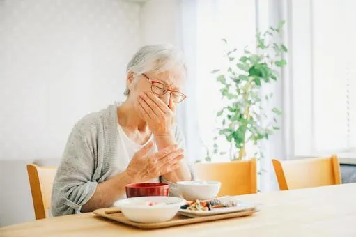 誤嚥肺炎の女性